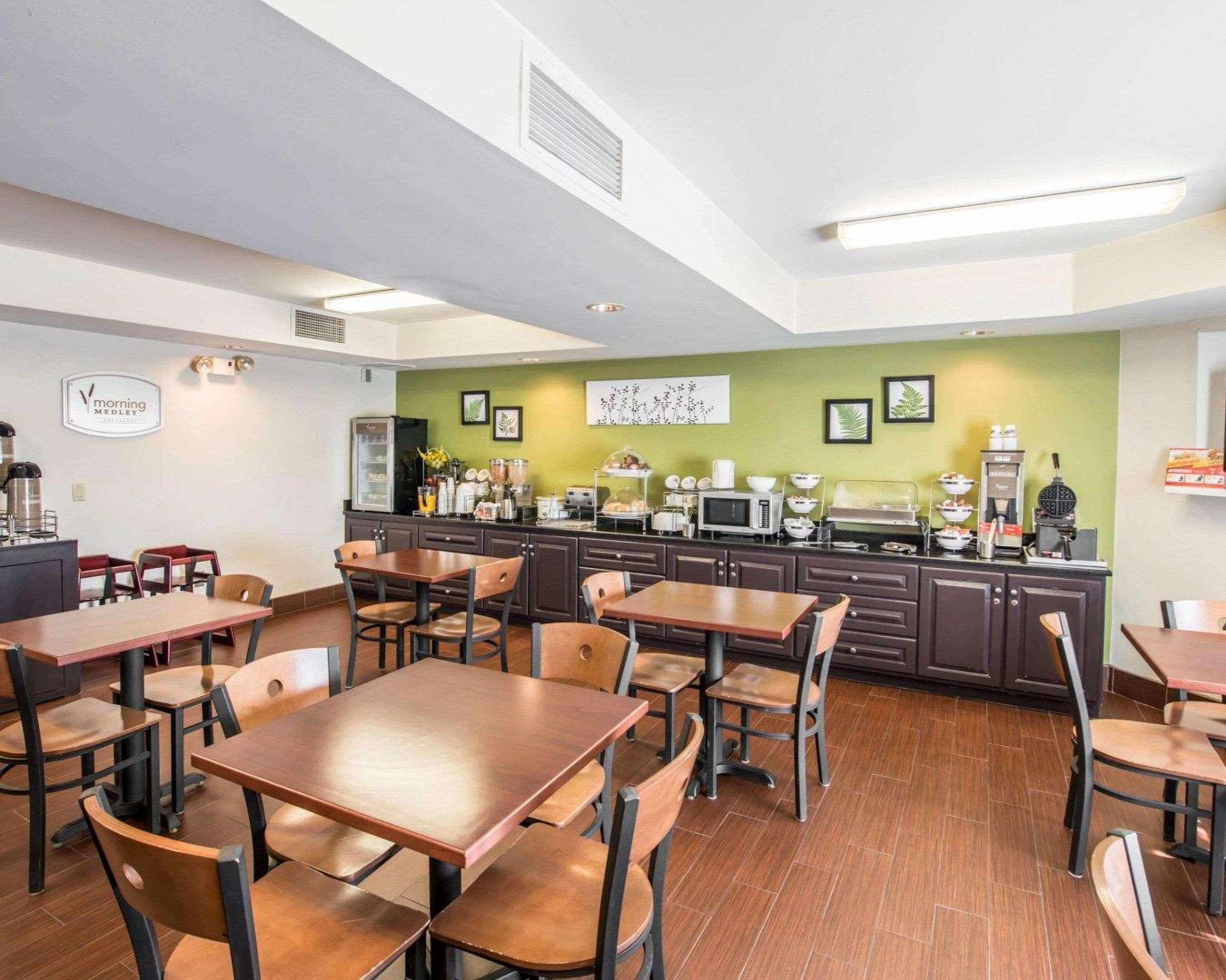 Sleep Inn & Suites Princeton I-77 מראה חיצוני תמונה